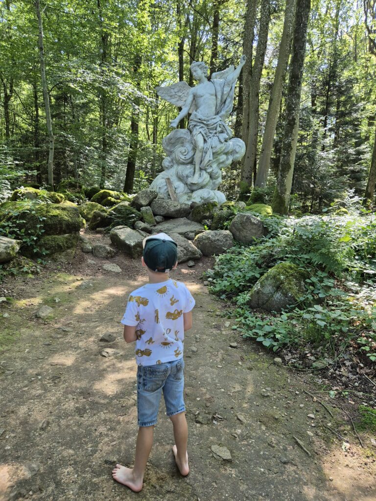 parcours pieds nus sculpture 